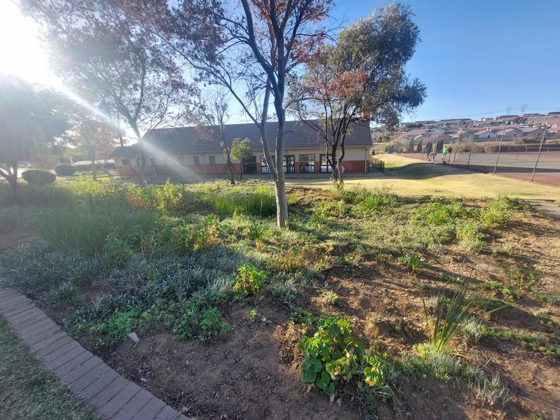 2 Bedroom Property for Sale in Summerfields Estate Gauteng