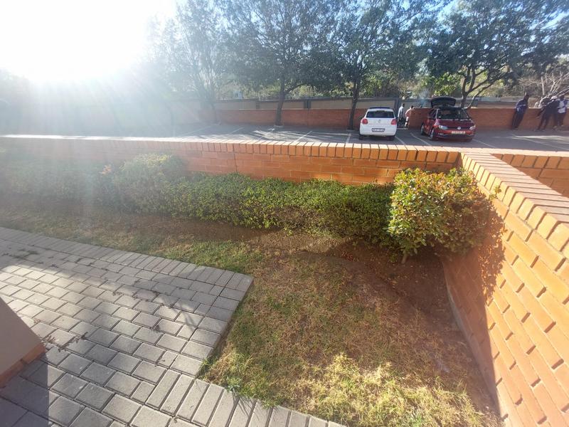 2 Bedroom Property for Sale in Summerfields Estate Gauteng