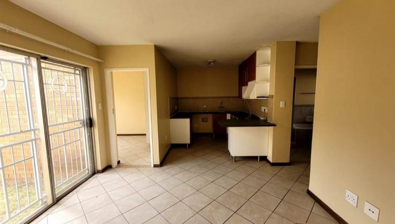 2 Bedroom Property for Sale in Noordwyk Gauteng