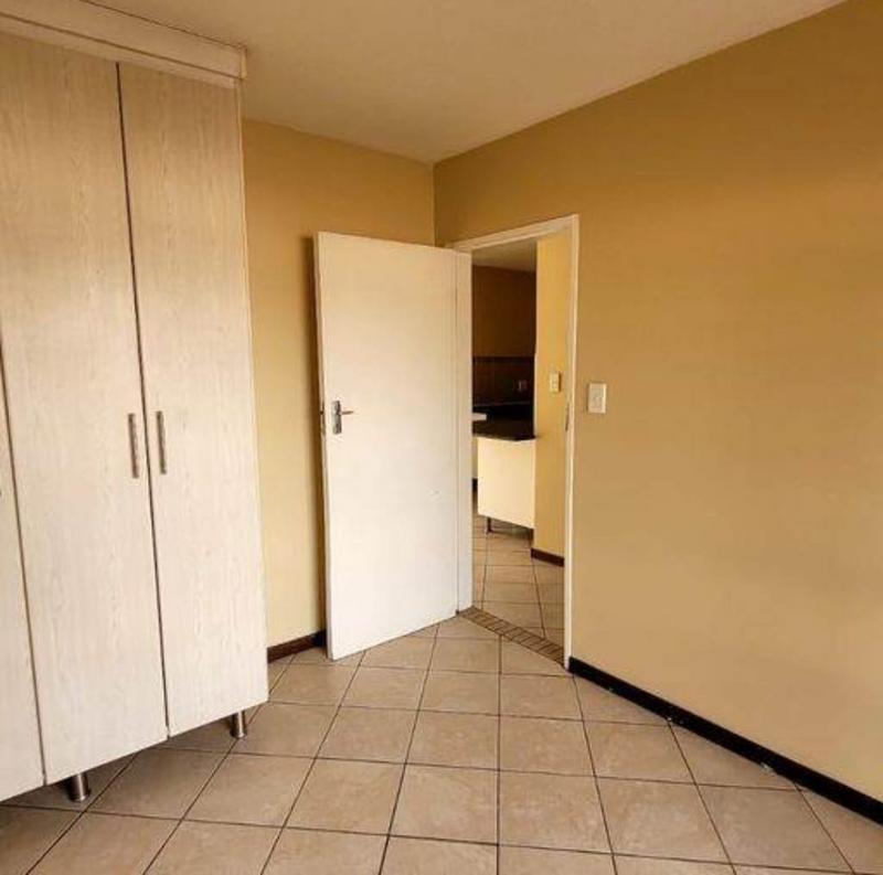 2 Bedroom Property for Sale in Noordwyk Gauteng