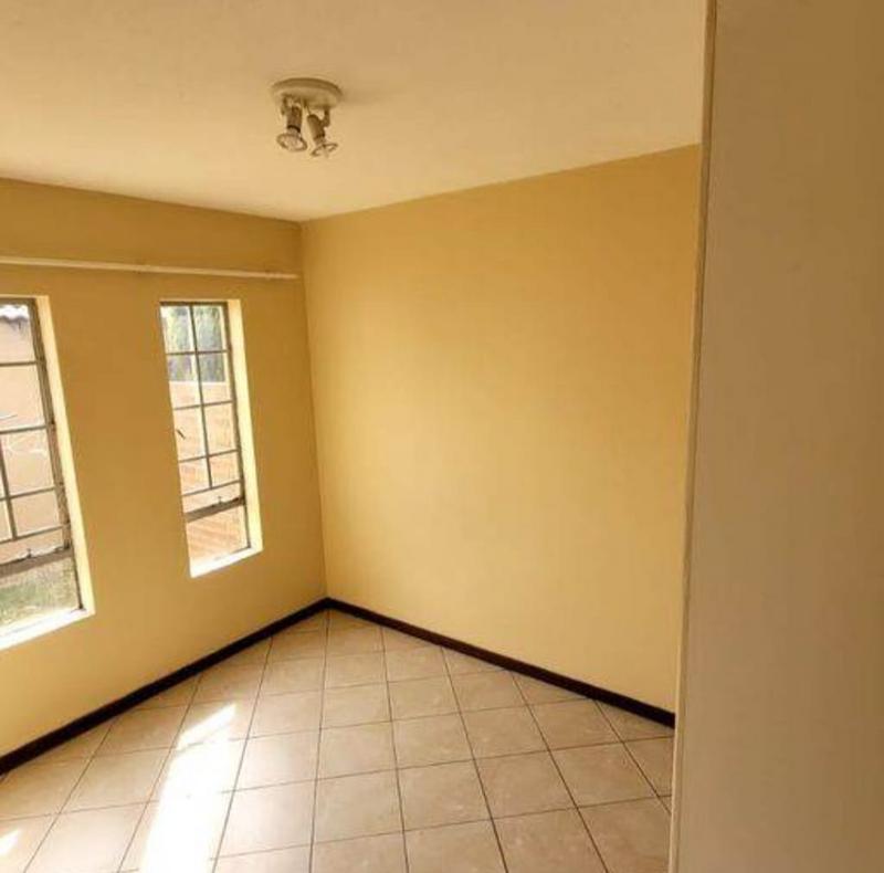 2 Bedroom Property for Sale in Noordwyk Gauteng