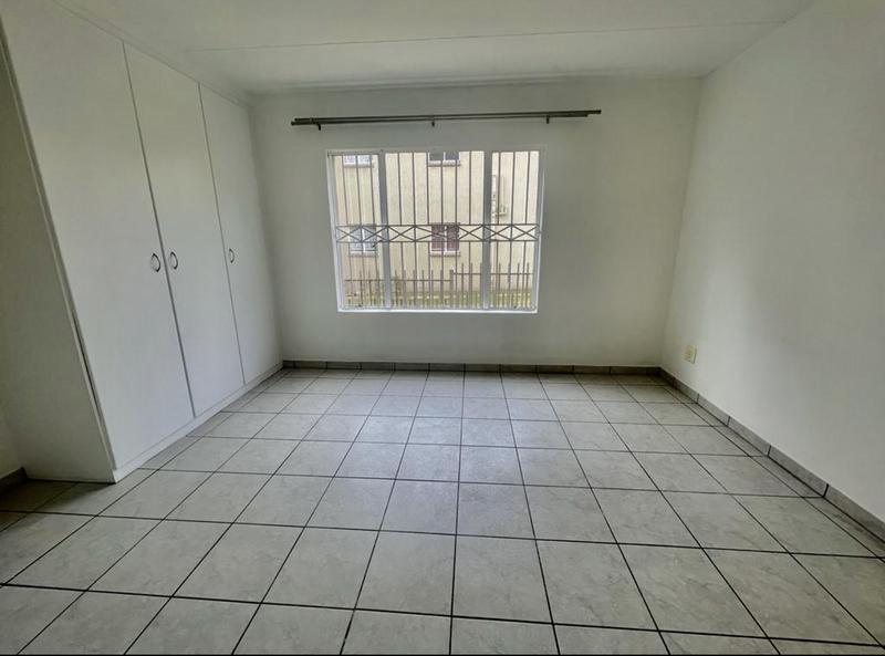 To Let 2 Bedroom Property for Rent in Oriel Gauteng