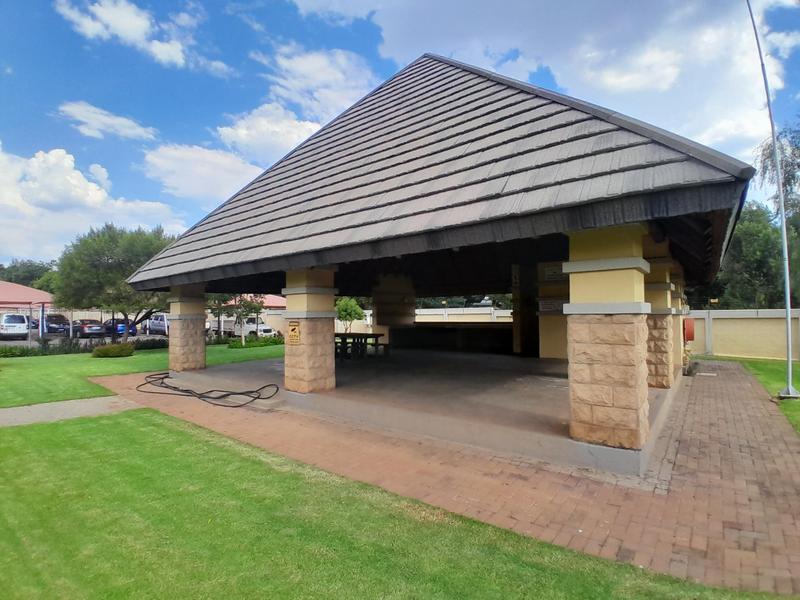 2 Bedroom Property for Sale in Clubview Gauteng