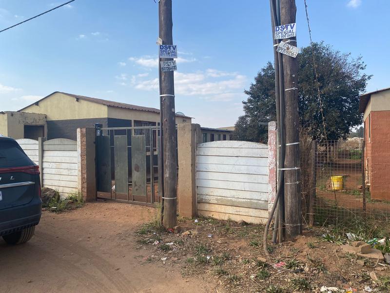 11 Bedroom Property for Sale in Rondebult Gauteng