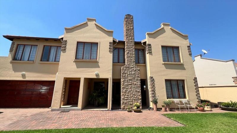 4 Bedroom Property for Sale in Bonaero Park Gauteng