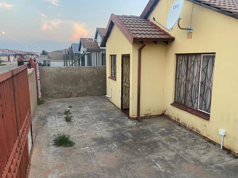 To Let 2 Bedroom Property for Rent in Soshanguve VV Gauteng