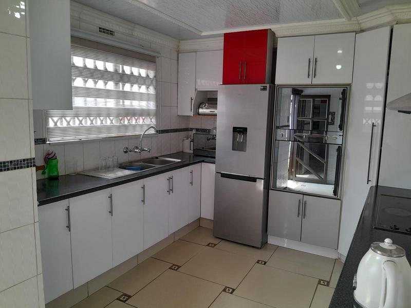 3 Bedroom Property for Sale in Protea Glen Gauteng