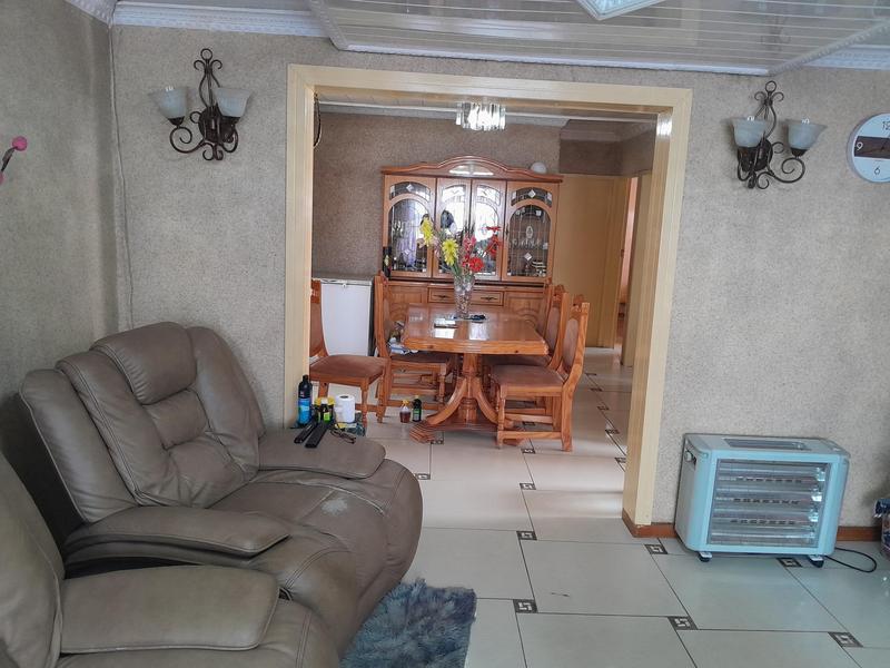 3 Bedroom Property for Sale in Protea Glen Gauteng