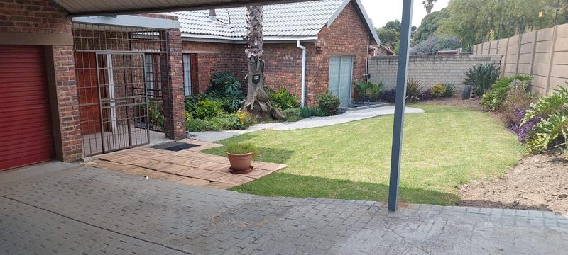 3 Bedroom Property for Sale in Birch Acres Gauteng