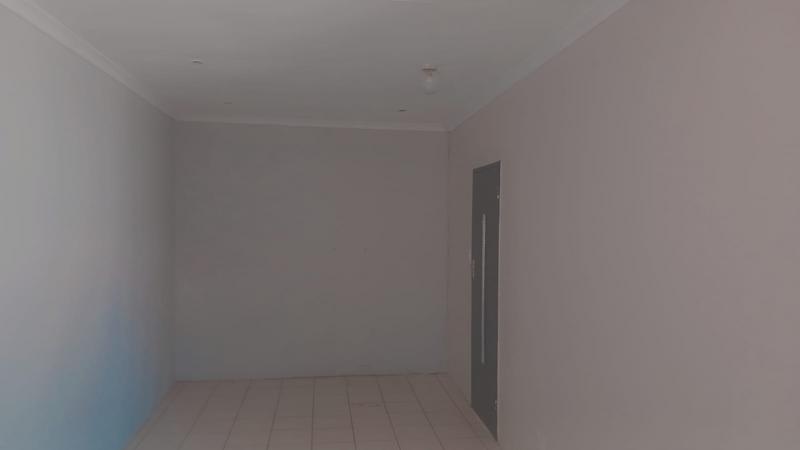 To Let 2 Bedroom Property for Rent in Bezuidenhout Valley Gauteng