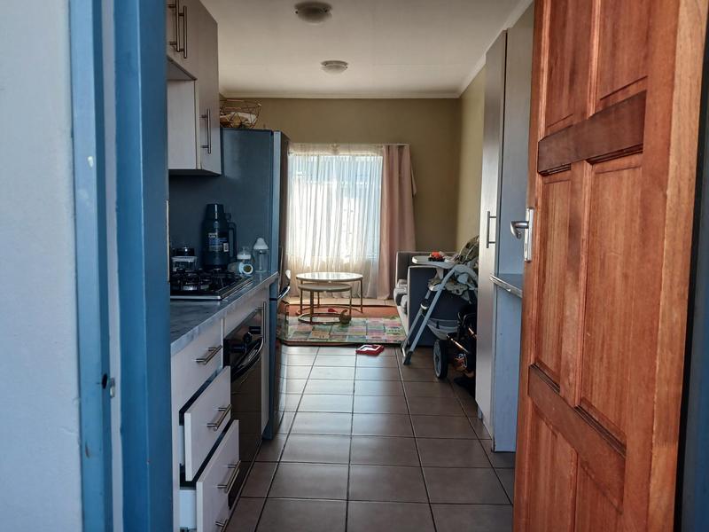 1 Bedroom Property for Sale in Noordwyk Gauteng