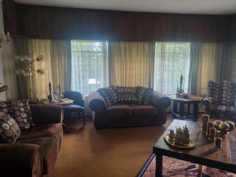 To Let 5 Bedroom Property for Rent in Florida Hills Gauteng