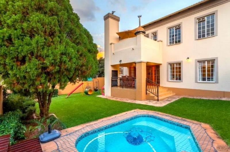 4 Bedroom Property for Sale in Waterkloof Glen Gauteng