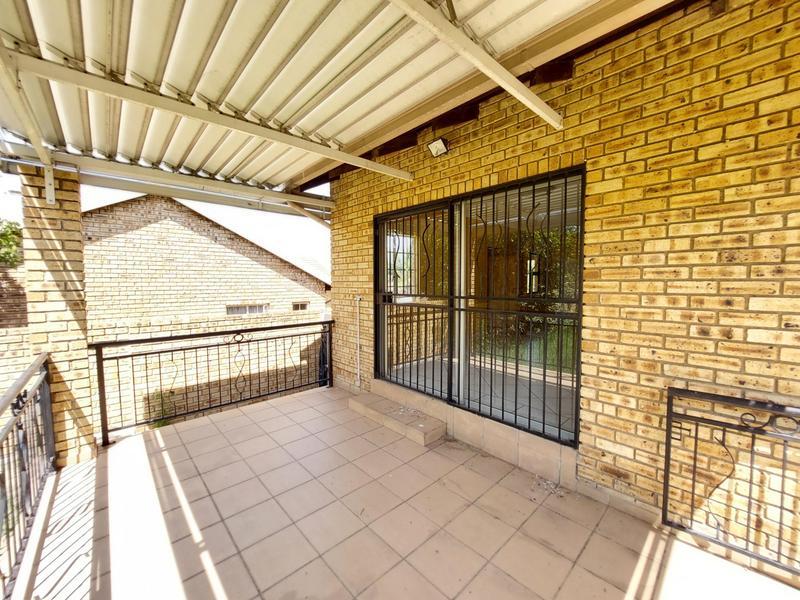 3 Bedroom Property for Sale in Thatchfield Gauteng