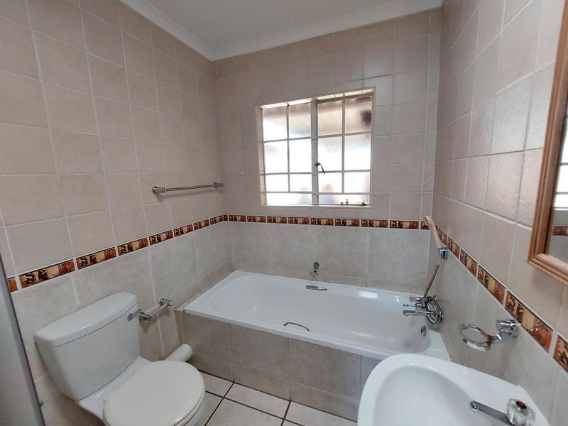 3 Bedroom Property for Sale in Thatchfield Gauteng