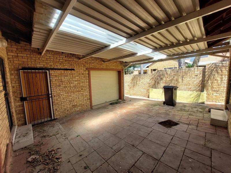 3 Bedroom Property for Sale in Thatchfield Gauteng