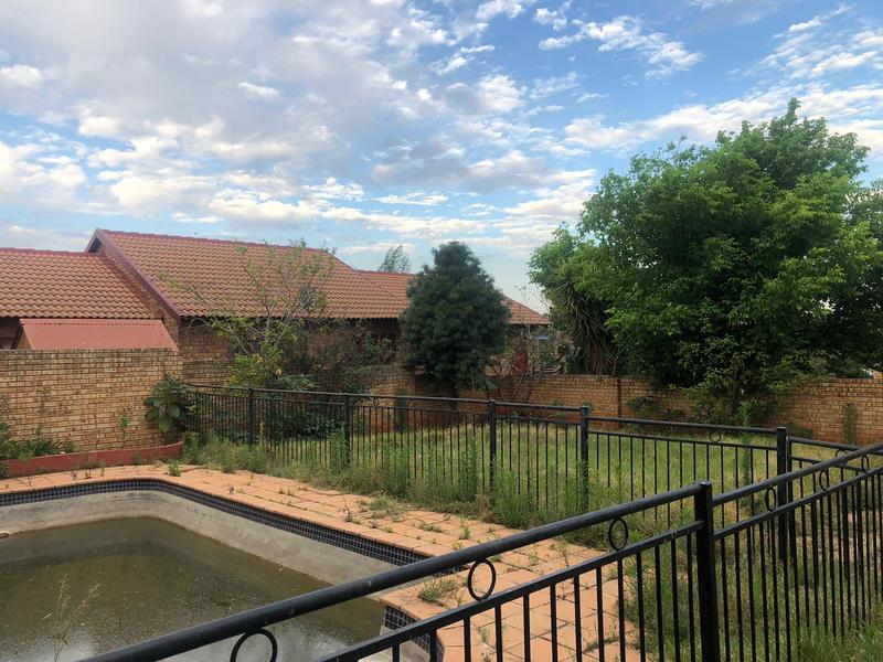 3 Bedroom Property for Sale in Thatchfield Gauteng