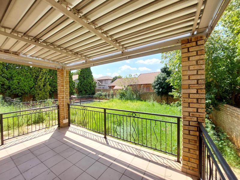 3 Bedroom Property for Sale in Thatchfield Gauteng