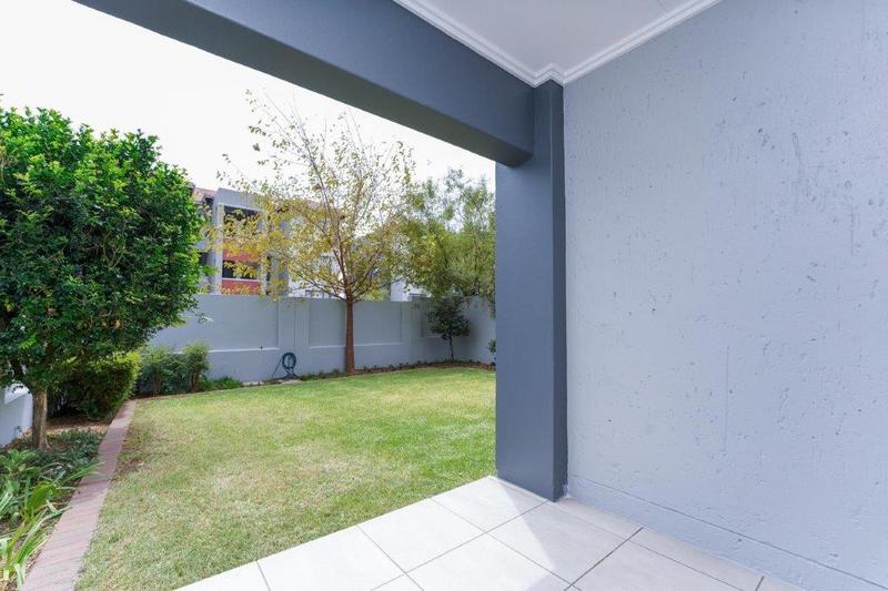 2 Bedroom Property for Sale in Barbeque Downs Gauteng