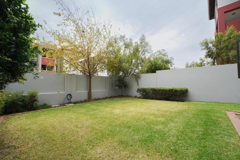 2 Bedroom Property for Sale in Barbeque Downs Gauteng