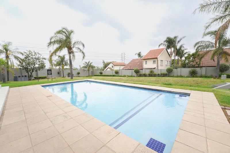 2 Bedroom Property for Sale in Barbeque Downs Gauteng