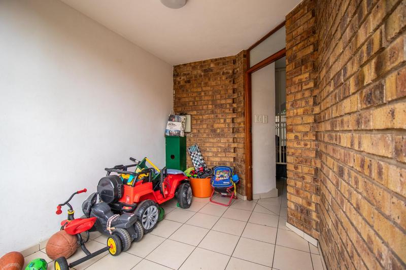 3 Bedroom Property for Sale in Edenvale Central Gauteng