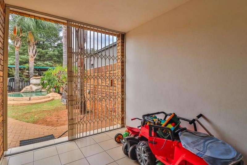 3 Bedroom Property for Sale in Edenvale Central Gauteng