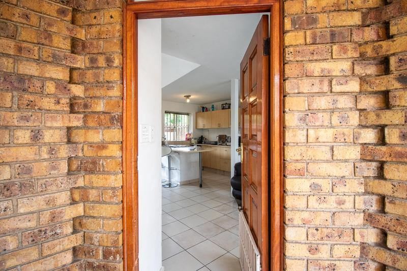 3 Bedroom Property for Sale in Edenvale Central Gauteng