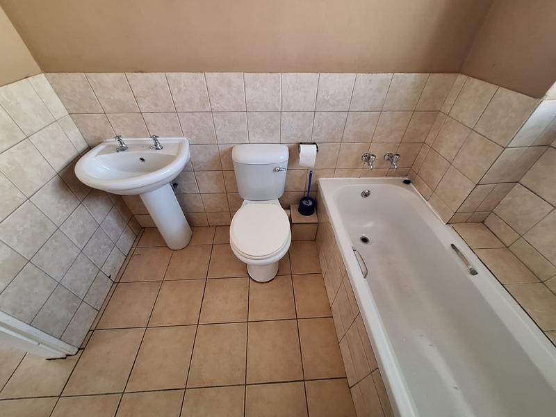 2 Bedroom Property for Sale in The Orchards Gauteng