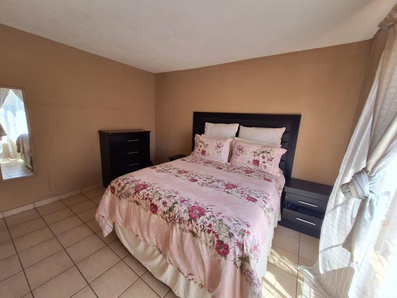 2 Bedroom Property for Sale in The Orchards Gauteng