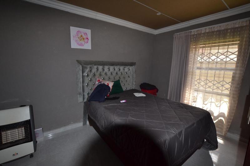 3 Bedroom Property for Sale in Olievenhoutbosch Gauteng