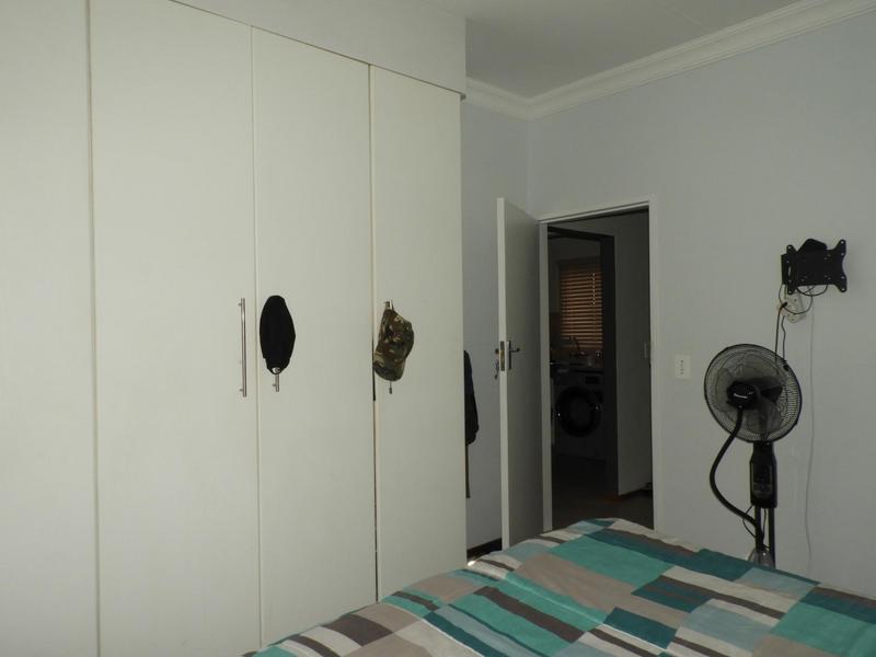 1 Bedroom Property for Sale in Sundowner Gauteng