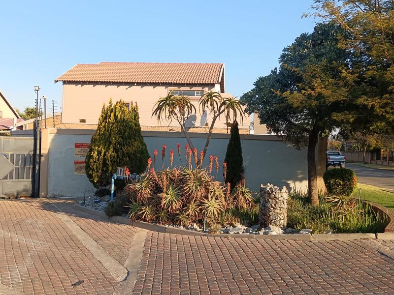 3 Bedroom Property for Sale in Jansenpark Gauteng