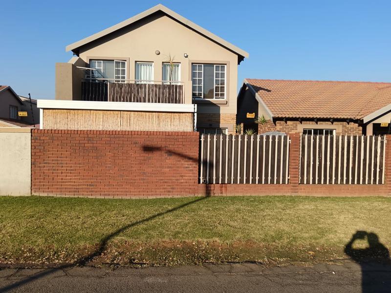 3 Bedroom Property for Sale in Jansenpark Gauteng