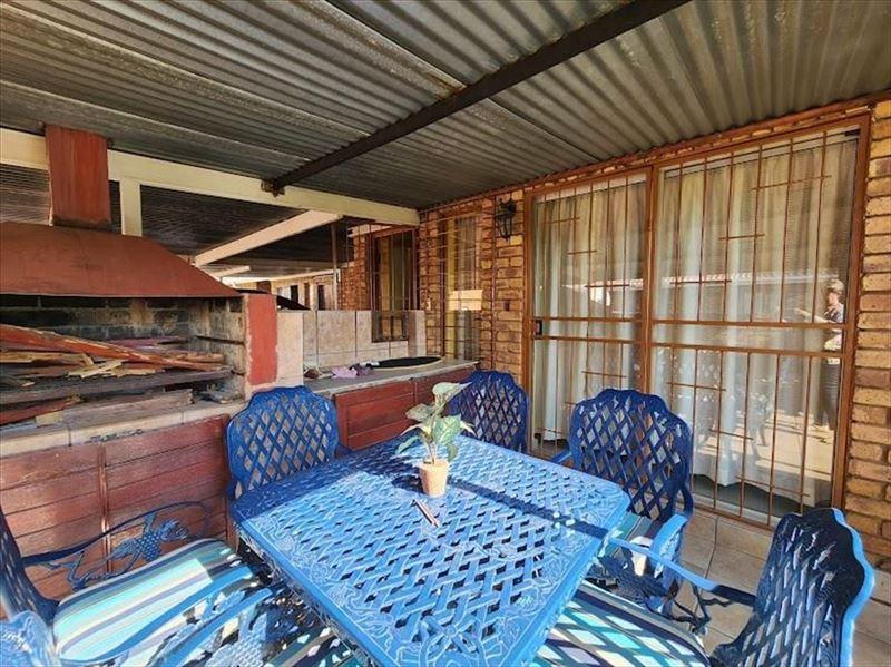 3 Bedroom Property for Sale in Birch Acres Gauteng