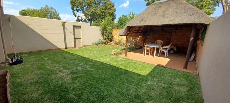 2 Bedroom Property for Sale in Birchleigh Gauteng