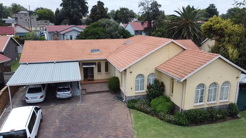 3 Bedroom Property for Sale in Glen Marais Gauteng