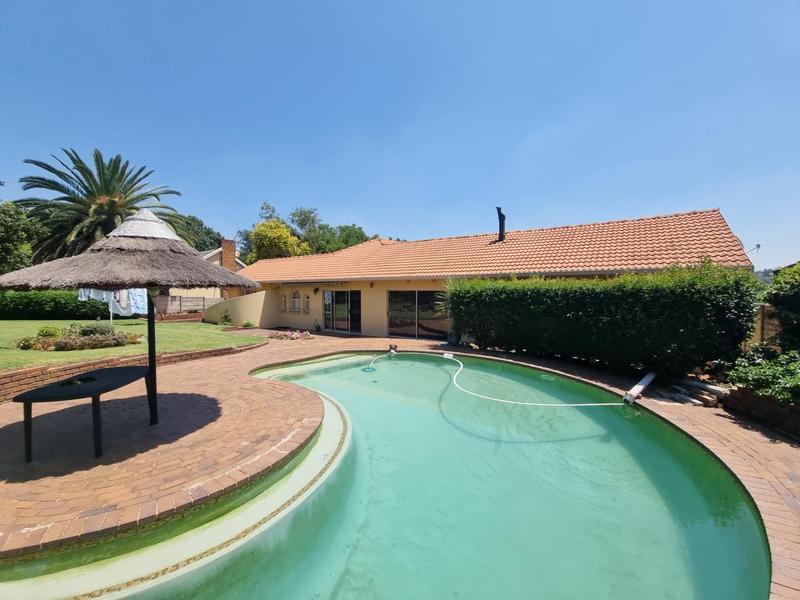 3 Bedroom Property for Sale in Glen Marais Gauteng