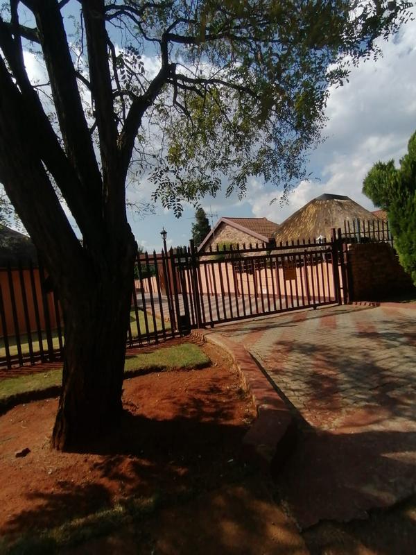 3 Bedroom Property for Sale in Carletonville Gauteng