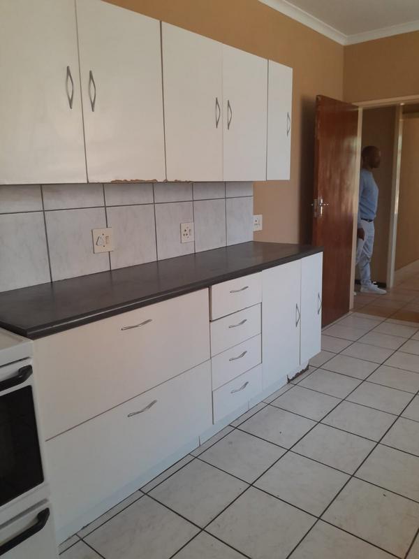 To Let 3 Bedroom Property for Rent in Kwaggasrand Gauteng