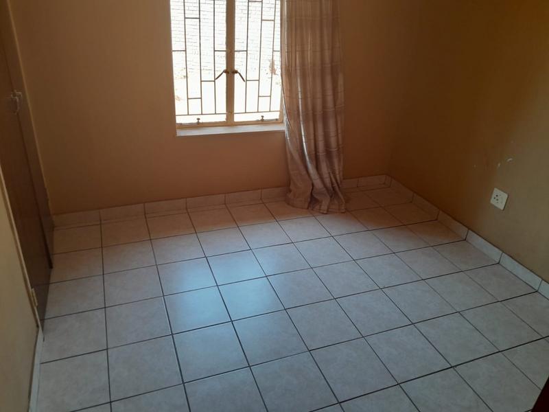 To Let 3 Bedroom Property for Rent in Kwaggasrand Gauteng