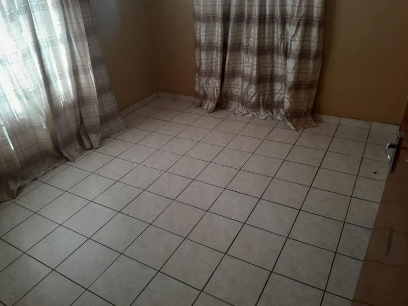 To Let 3 Bedroom Property for Rent in Kwaggasrand Gauteng