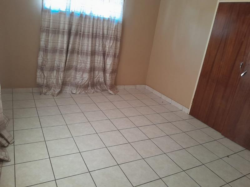 To Let 3 Bedroom Property for Rent in Kwaggasrand Gauteng