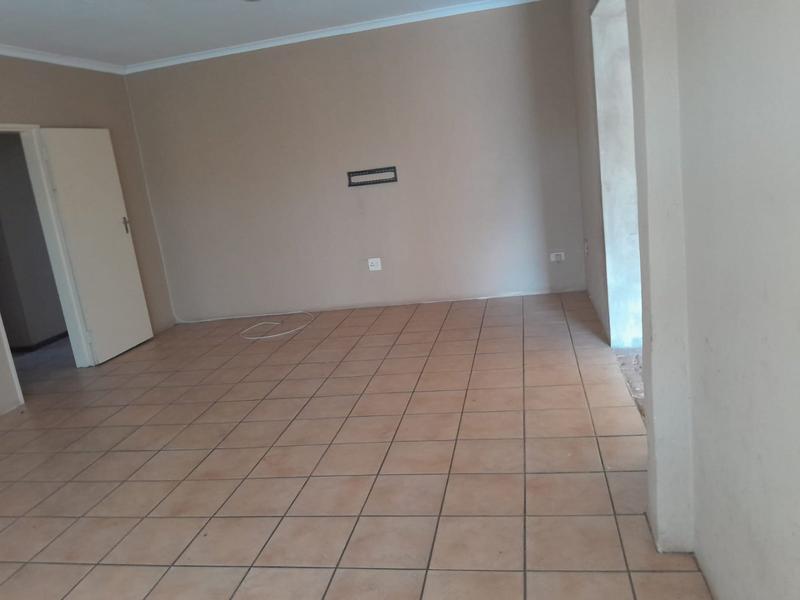 To Let 3 Bedroom Property for Rent in Kwaggasrand Gauteng