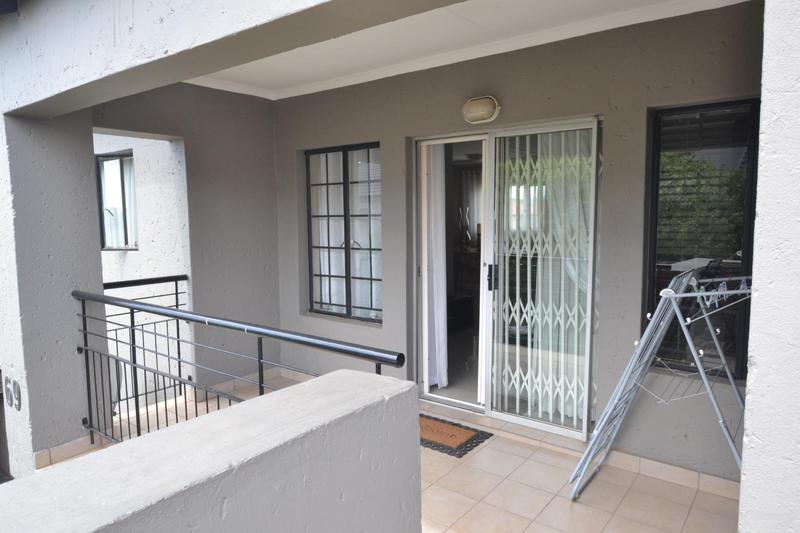 2 Bedroom Property for Sale in Noordwyk Gauteng