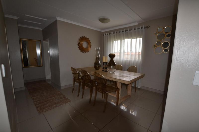 2 Bedroom Property for Sale in Noordwyk Gauteng