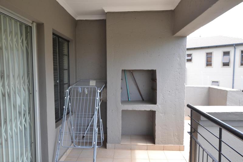 2 Bedroom Property for Sale in Noordwyk Gauteng