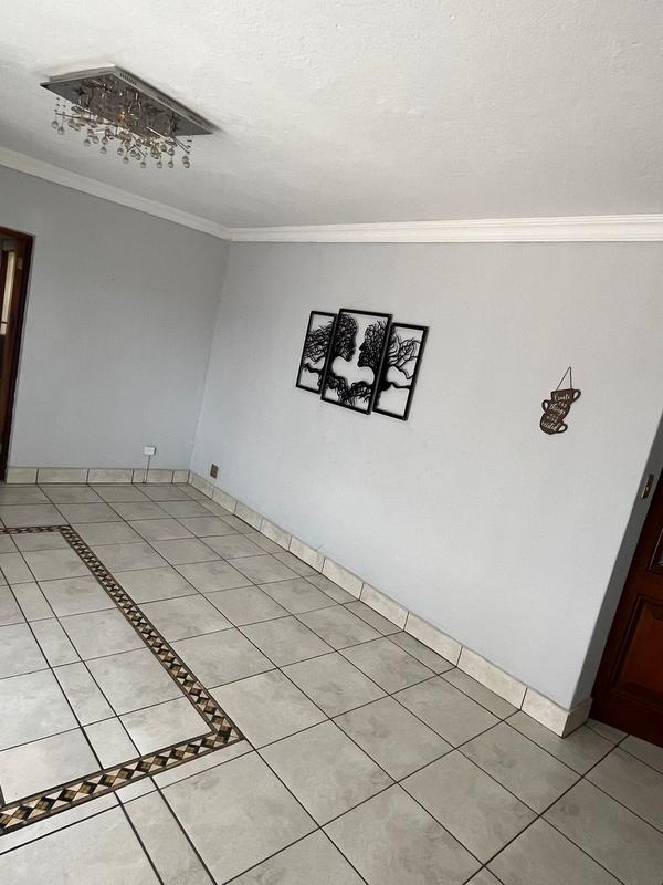 8 Bedroom Property for Sale in Newlands Gauteng