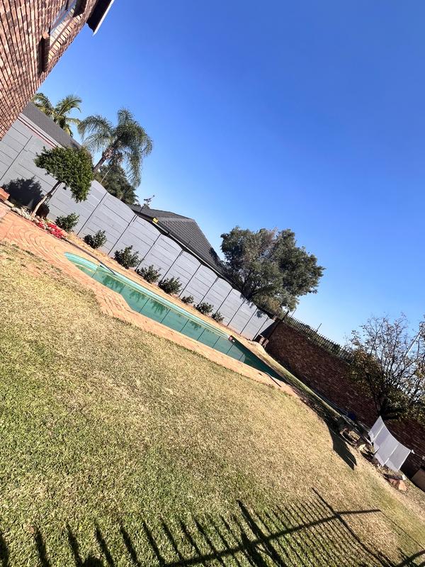 8 Bedroom Property for Sale in Newlands Gauteng