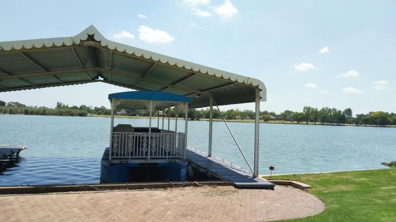 8 Bedroom Property for Sale in Vaal Marina Gauteng